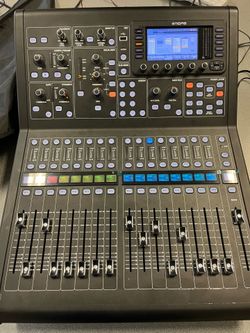 Midas 32 channel console