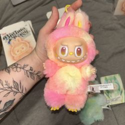 Big Into Energy Loyalty Labubu