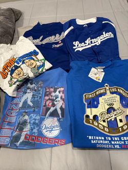 VINTAGE CLOTHES BUNDLE