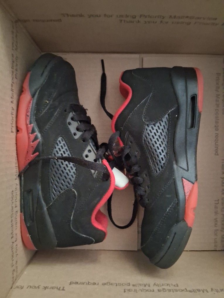 Jordans Size 5 Boys