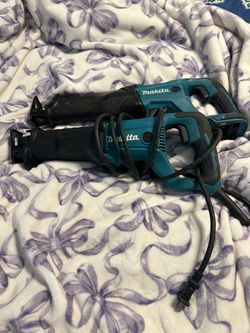 Makita reprotracting saw