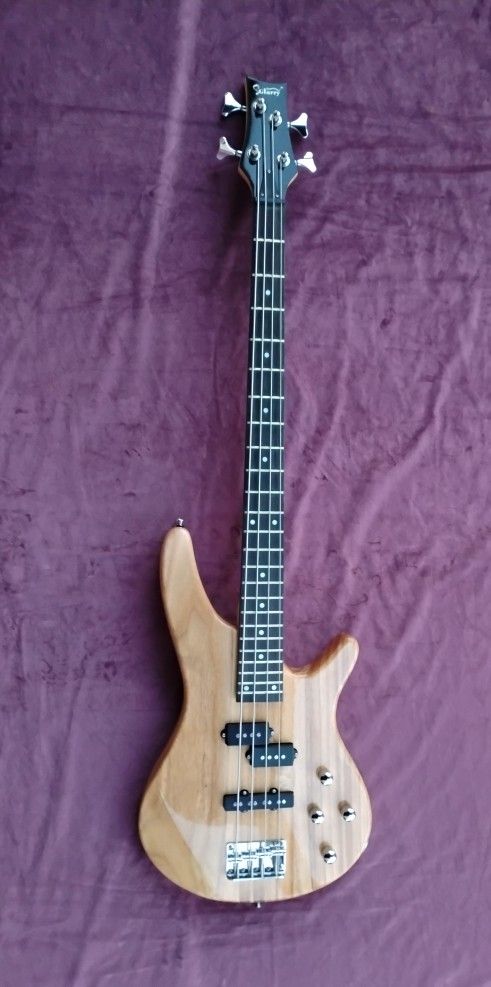 Sclarry Bass Guitar
