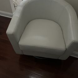 Leather Swivel Chairs 