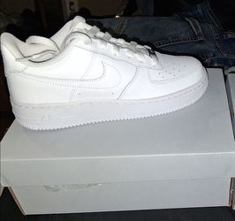 Nike Air force 1's white size 5 boys