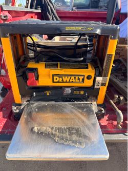 DeWalt wood planer