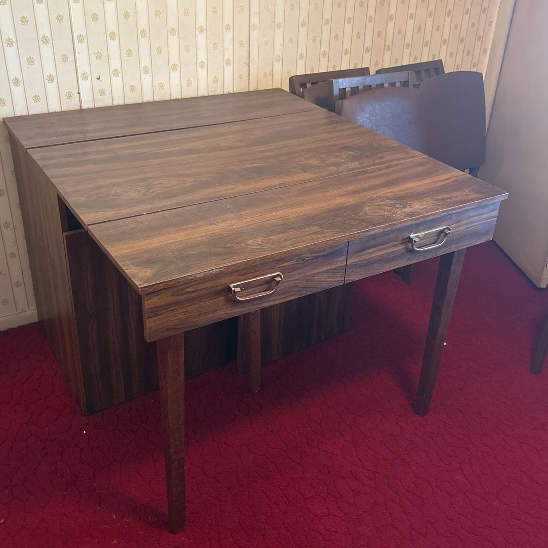 Kitchen Table And chairs 