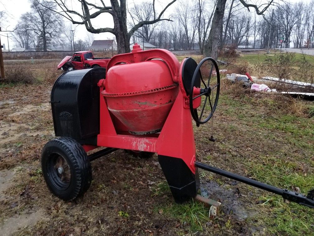 Cement mixer