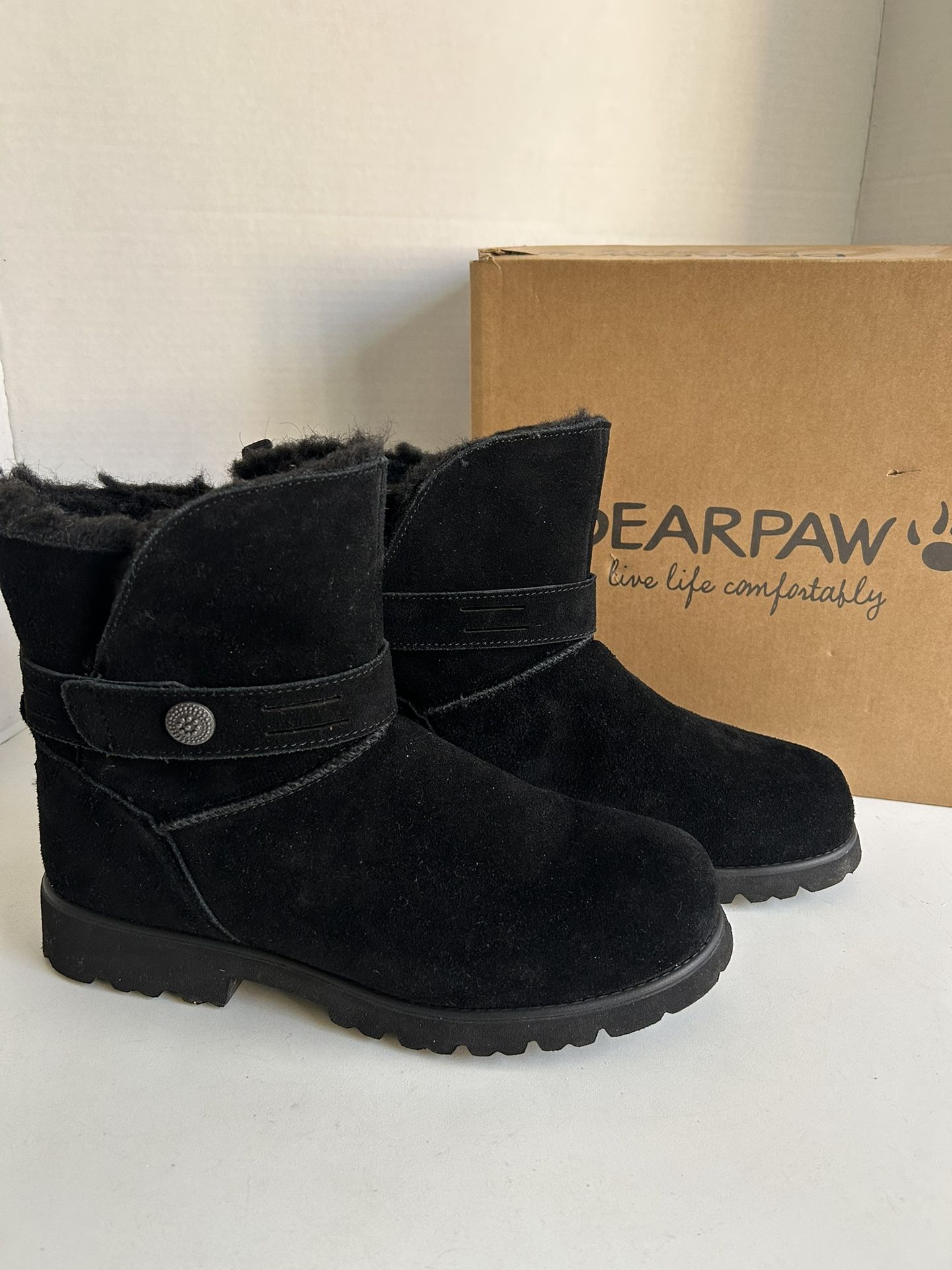 BEARPAW Women's Wellston Black Boots Sz 11 Run Small Like Sz 10