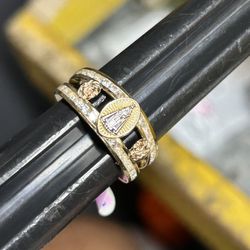 14kt Gold Women Ring (Santa Barbara)