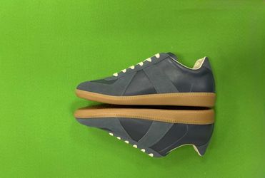 Mason Margiela gats (Navy) size 11 never worn