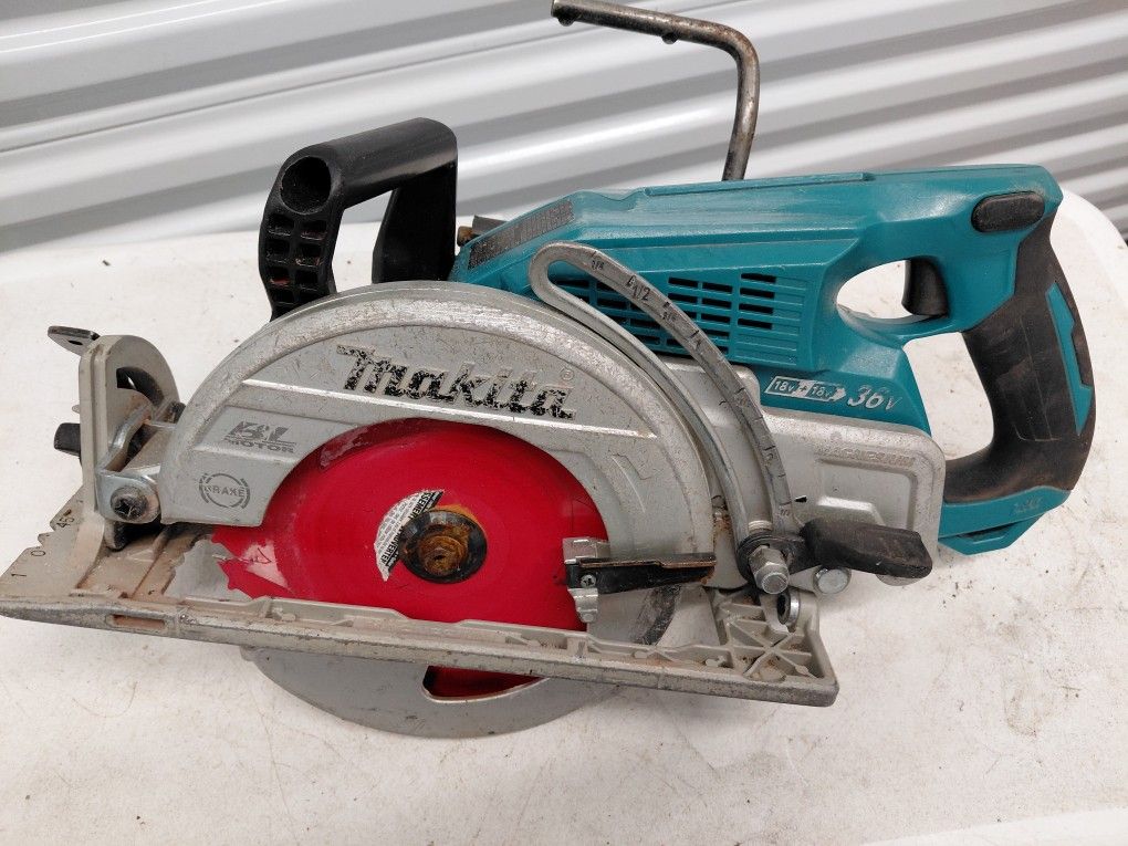 Makita Dual Battery Circular Saw