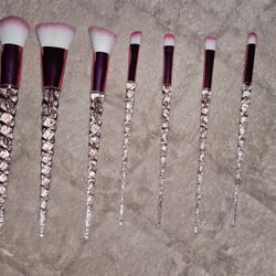 10 Make Up Brushes 