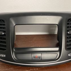 15-17 Chrysler 200 Radio Bezel