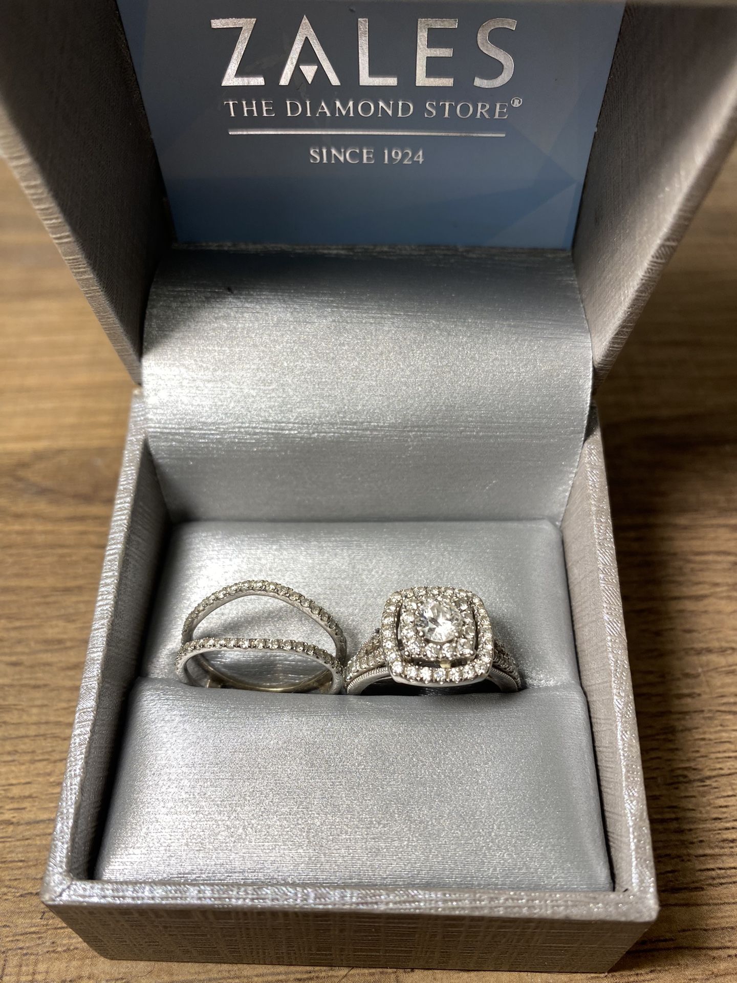 1 1/2 Ct TW 14K White Gold Bridal Set