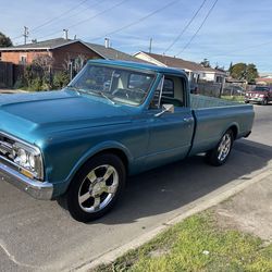 1967 GMC Truck – 350 Engine, Low Miles, Restored Interior