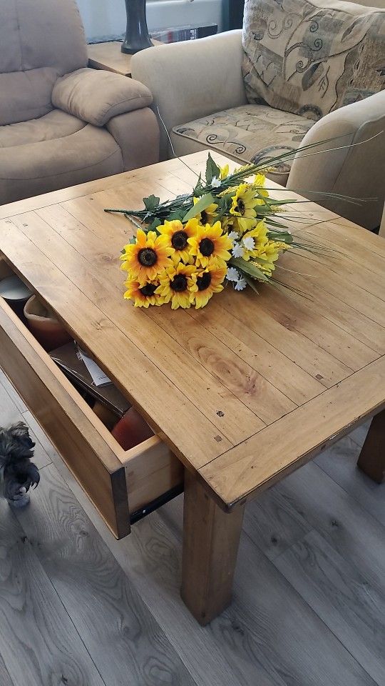 Coffee Table With Drawer