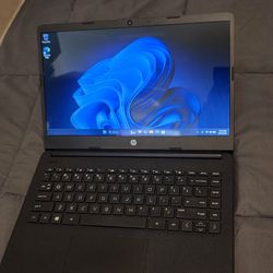 14 Inch HP Laptop/Computer.