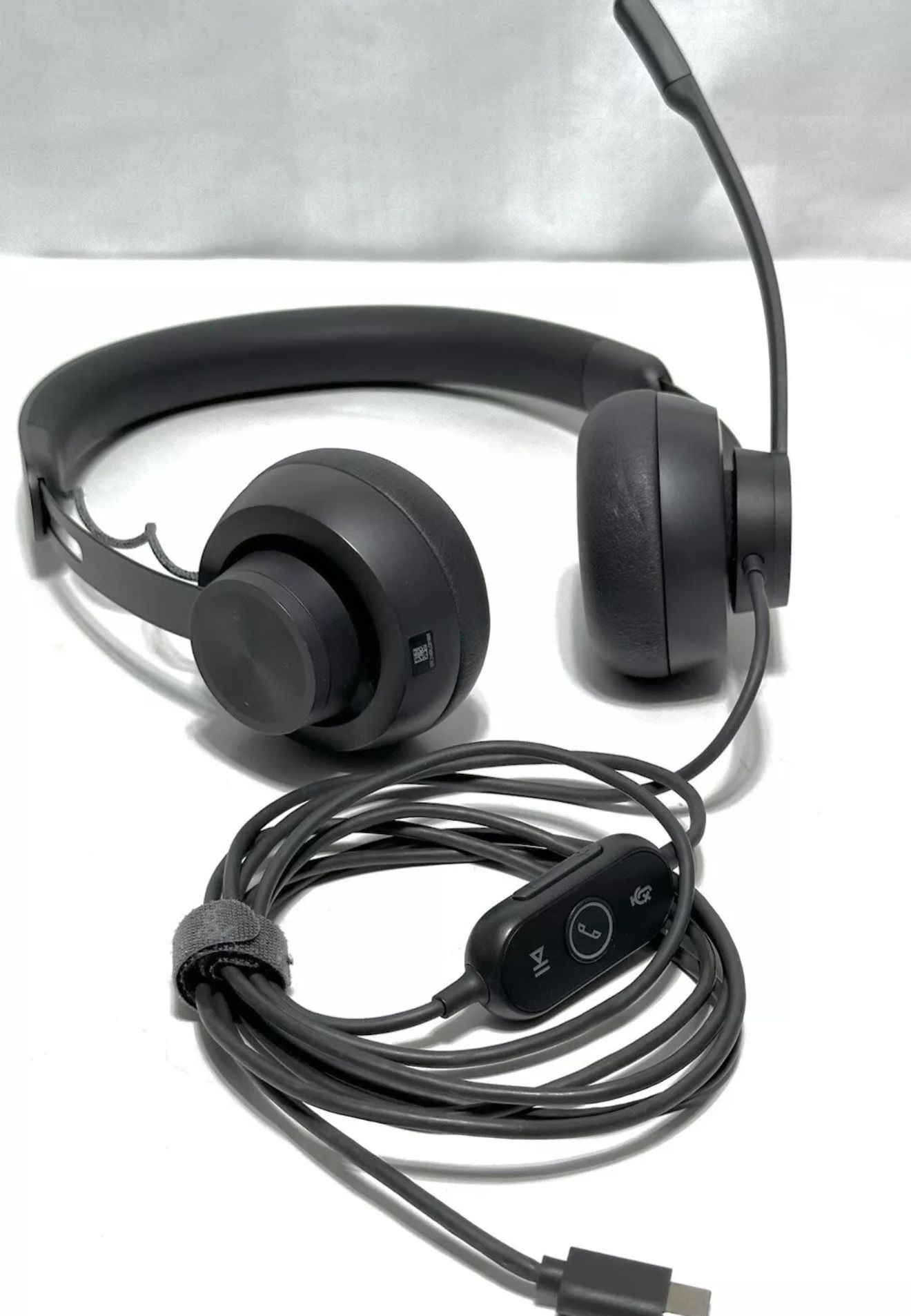 Logitech Zone Wired A00100 USB-C Headset Noise-Canceling On-Ear (R-R-DZL-A00100)
