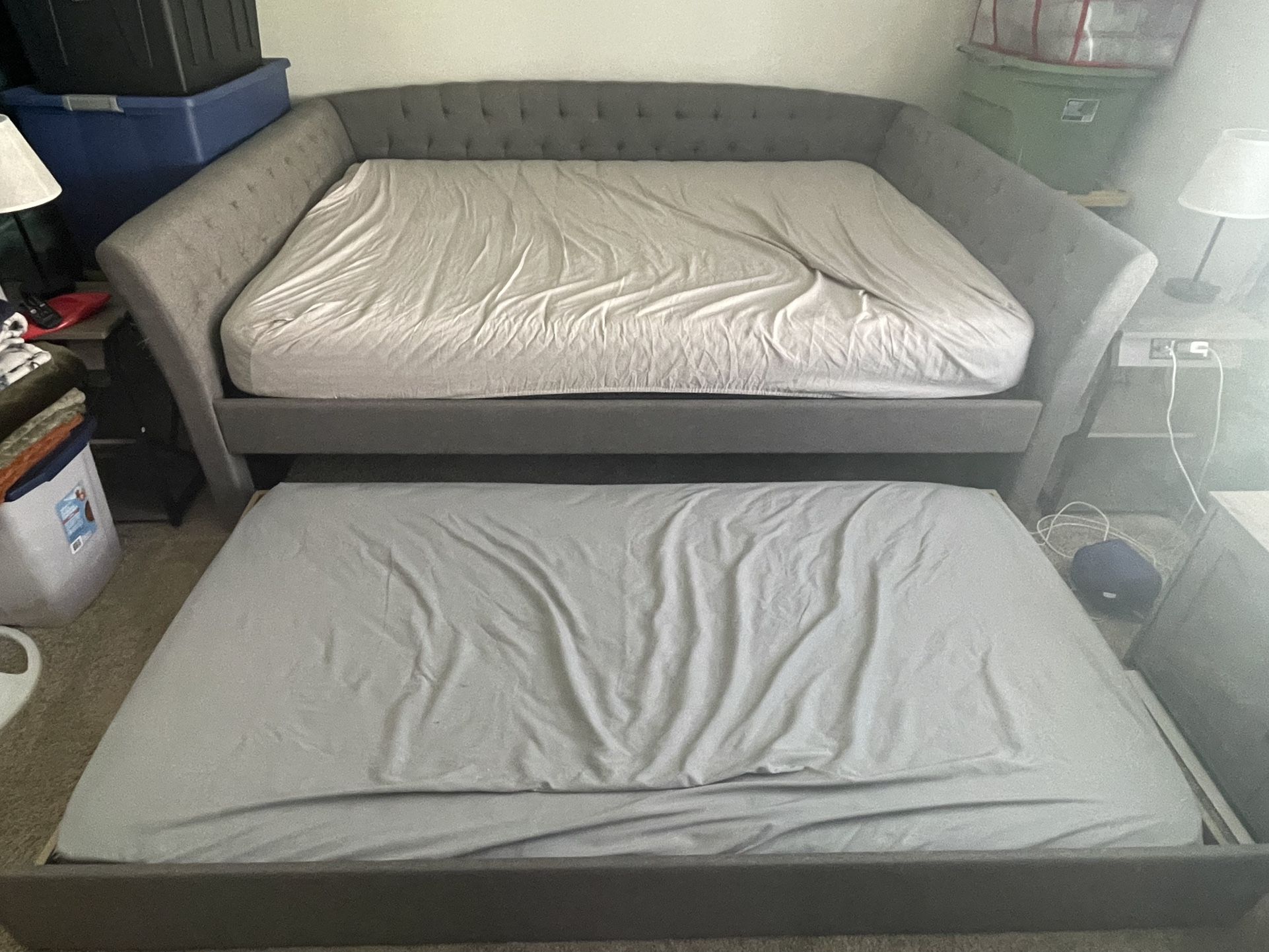 Queen Bed W/ Twin Trundle *Make Offer*