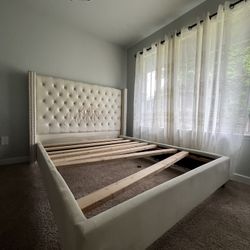 BED FRAME QUEEN SIZE