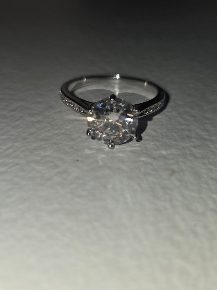 1k ENGAGEMENT Ring