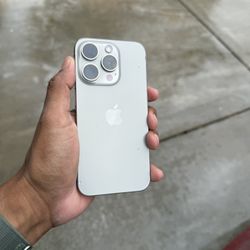 Iphone 15 Pro 128GB Att Or Cricket Only