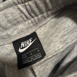 Nike Tech 
