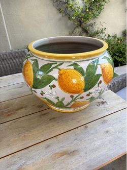 Large ceramic pot. Made in Italy