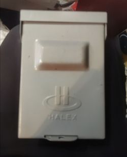 Halex Electrical Outlet Box Cover