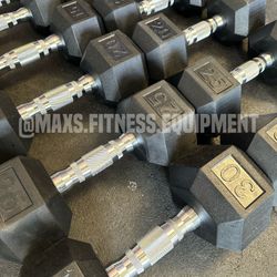 NEW - DUMBBELLS SET 5-30 IN BOX 📦 