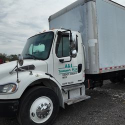 2004 Freightliner M2