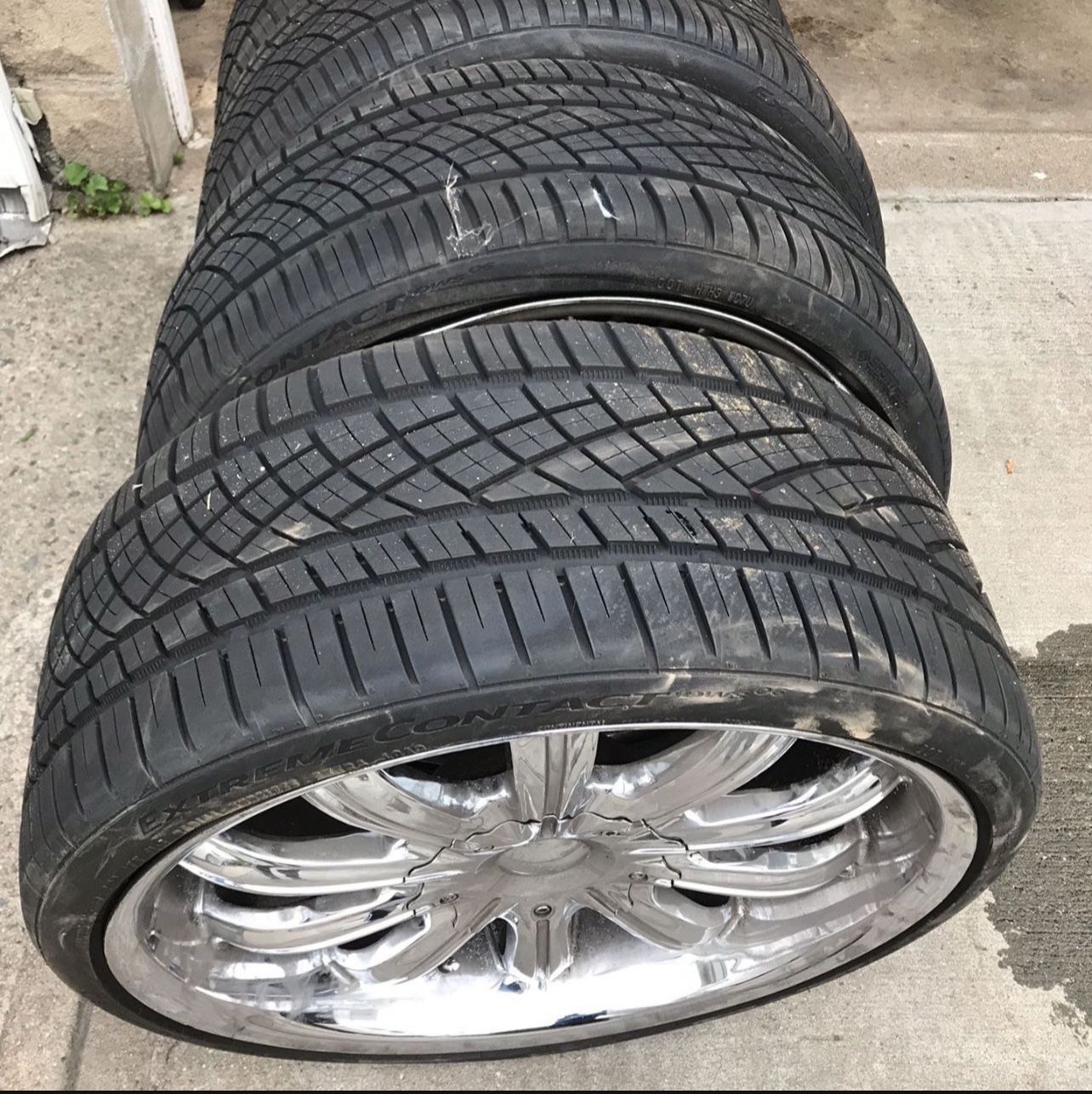 Brand New tires with free rims - $900 (22inches)