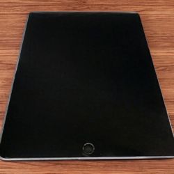 iPad 6th Generation With Charging Cable 