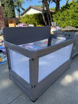 Full Size Portable Crib - Yard Sale Today!! - RIALTO