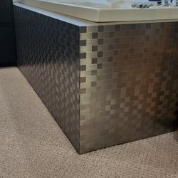 Jacuzzi Whirlpool Bath Tub