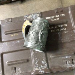 Heavy Eagle Mug Vintage Piece