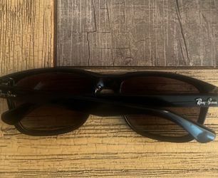 Ray Ban