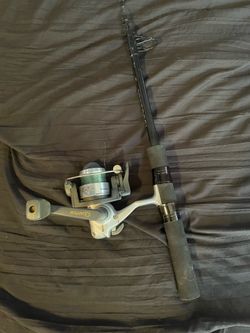 Retractable fishing rod