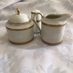 Set Sugar and creamer 3 Pcs, Extra Sal Shaker