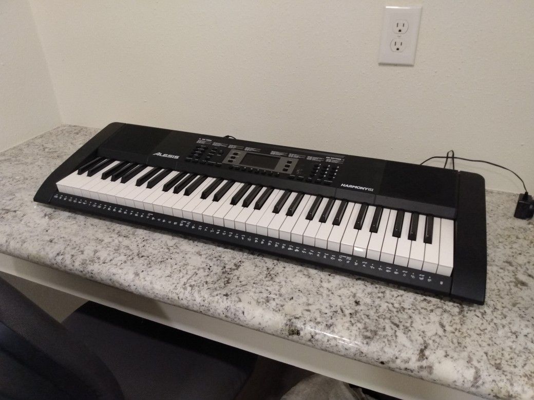 Alesis Harmony 61 Portable Arranger Keyboard