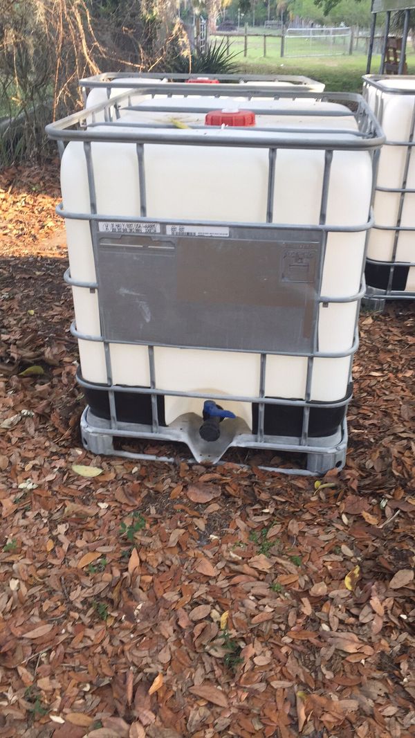 250 gal water tanks for sale