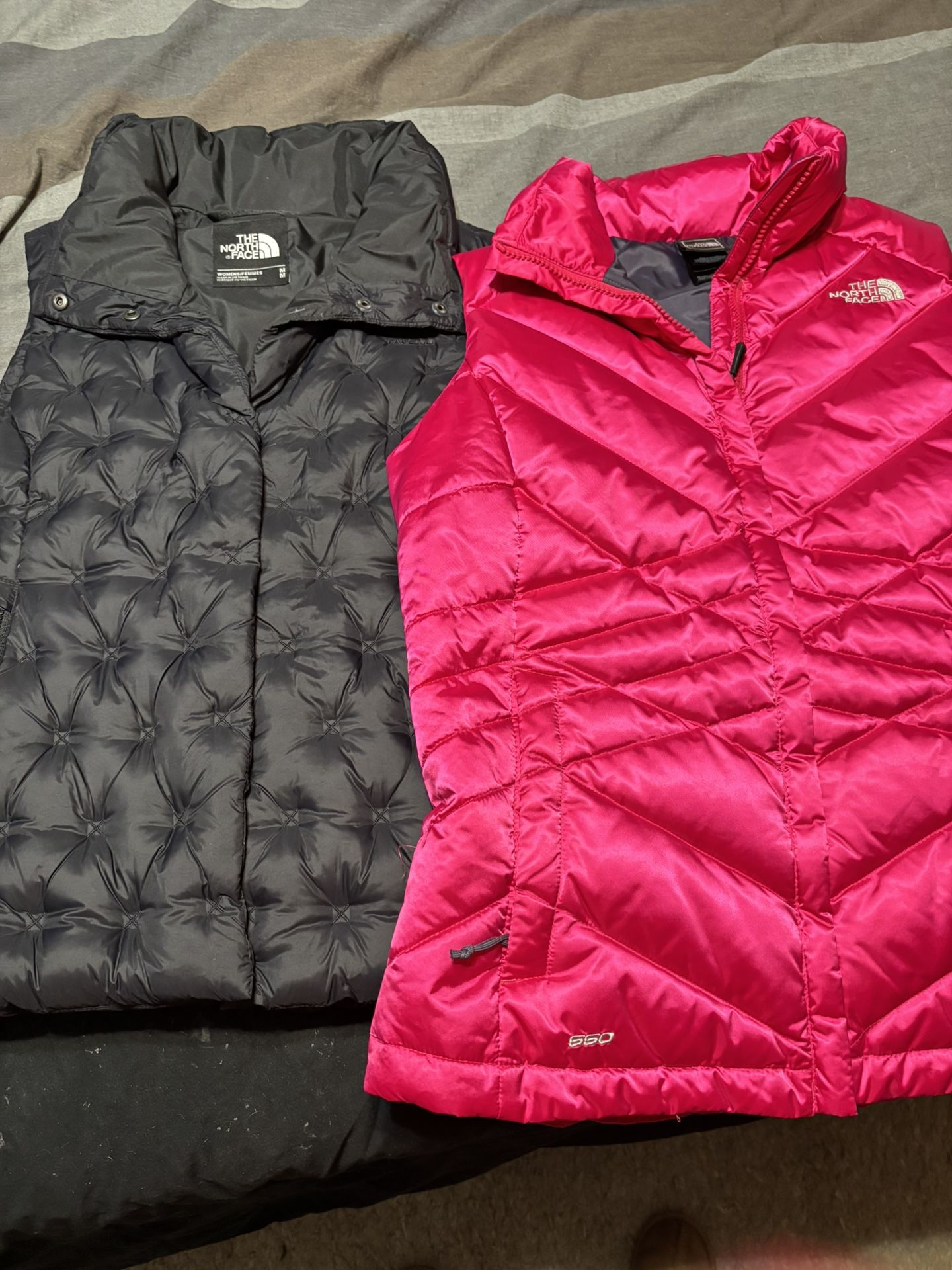 Womens Size Medium Authentic Northface Vest Lot