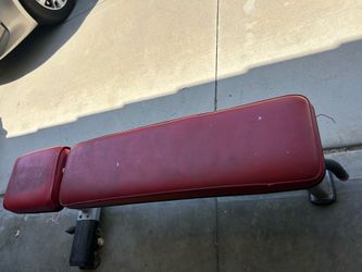 Flat weight bench