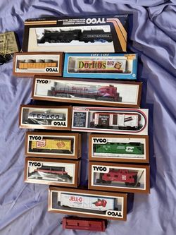 TYCO & Life-Like HO Scale Train Car Collection