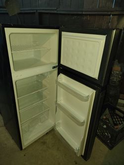 Mini fridge