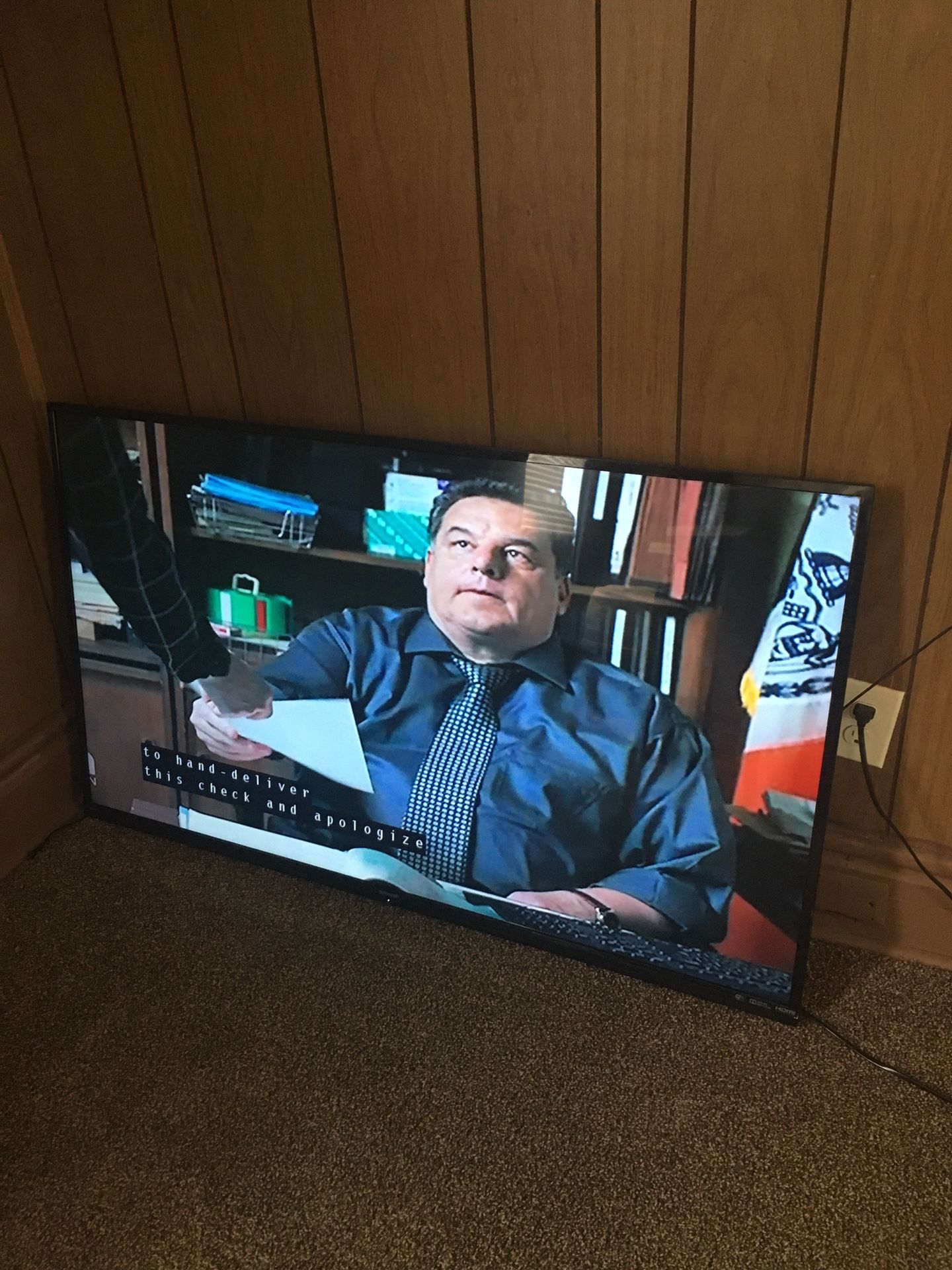 Sharp 60in Smart Tv W/mount and Remote