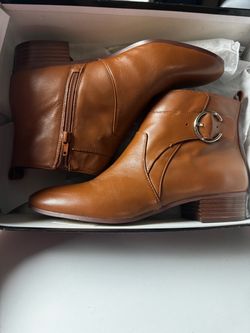Women Nine West boots size 9