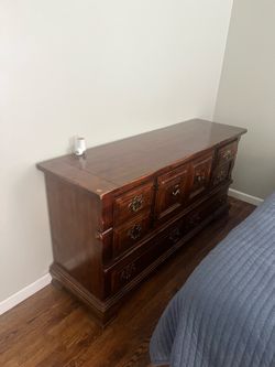 Dresser