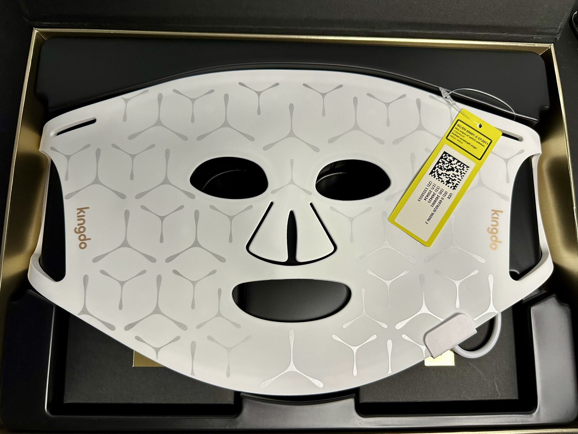 Kingdo FM-02 Cordless Red LED Light Therapy Mask For Face Sealed