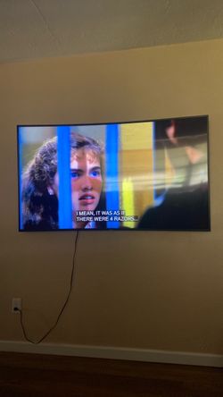 Large 75" Smart TV Curved